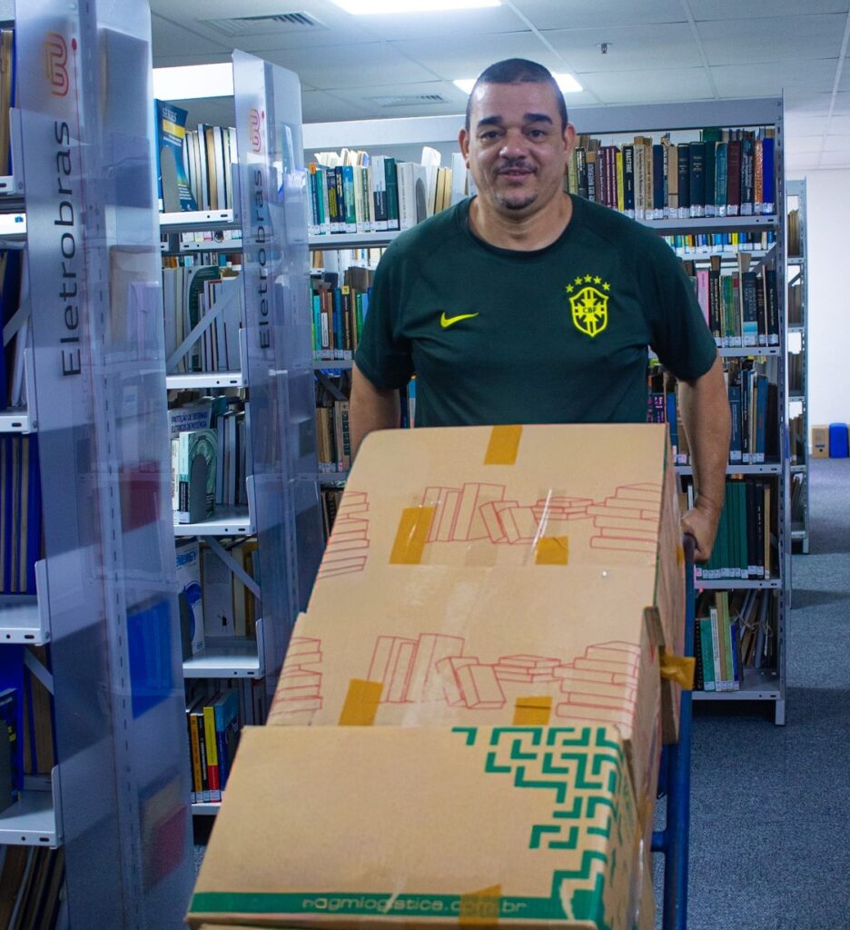 doacao bibliotecas da energia favelivro